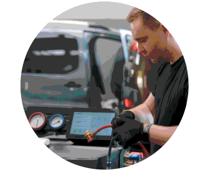 Reduce los gastos operativos de tu flotilla con información en línea 